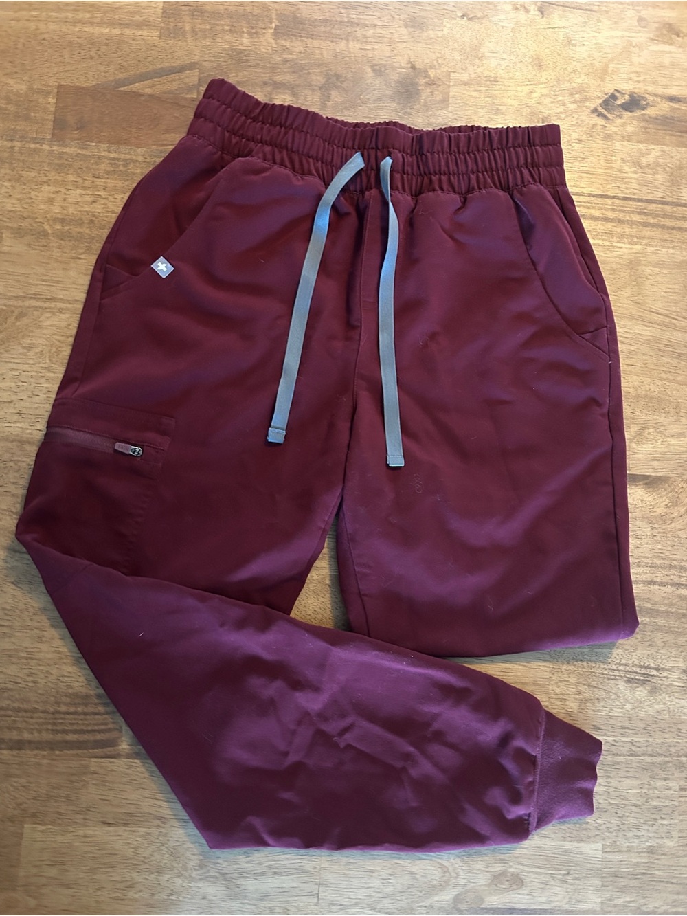 FIGS Technical Collection Burgundy Women’s Medical Scrub Jogger Pants Size XS/P